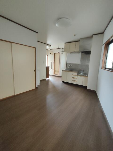 ドミール五番館 102