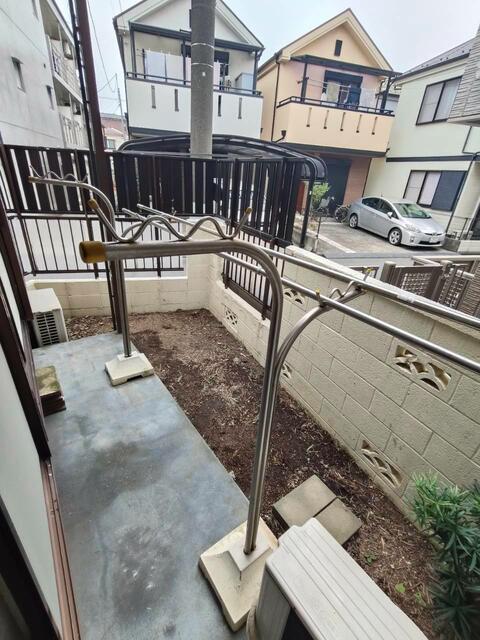 ドミール伊勢町第二 101バルコニー