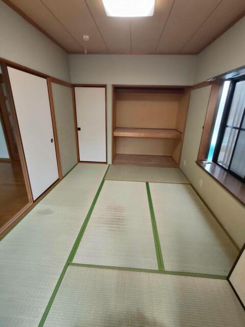 ドミール伊勢町第二 101和室