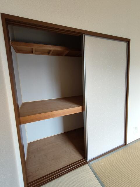 タウンコート久慈 103収納
