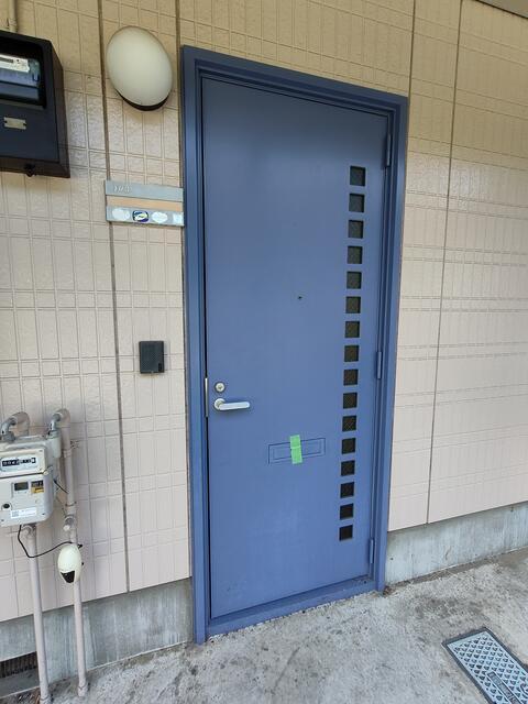 タウンコート久慈 103玄関