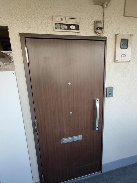 大島三丁目団地１号棟 415玄関