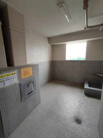 大島三丁目団地１号棟 415駐車場