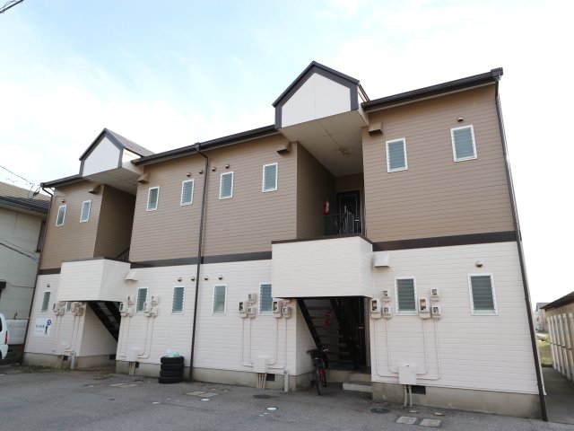 石川県金沢市近岡町 2階外観
