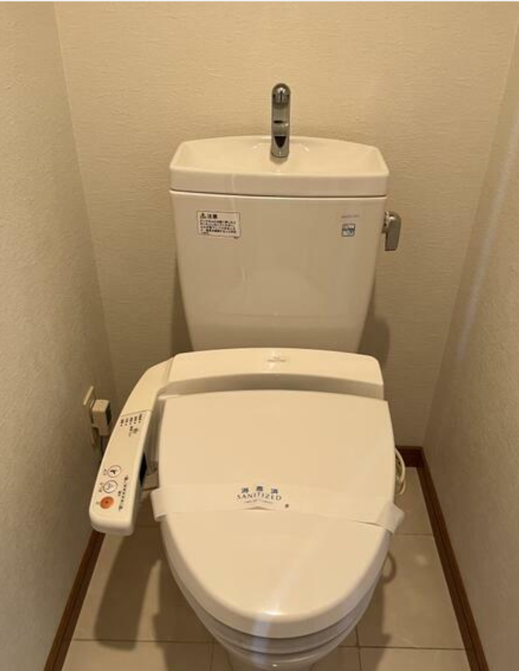 東京都豊島区東池袋１丁目 2階トイレ