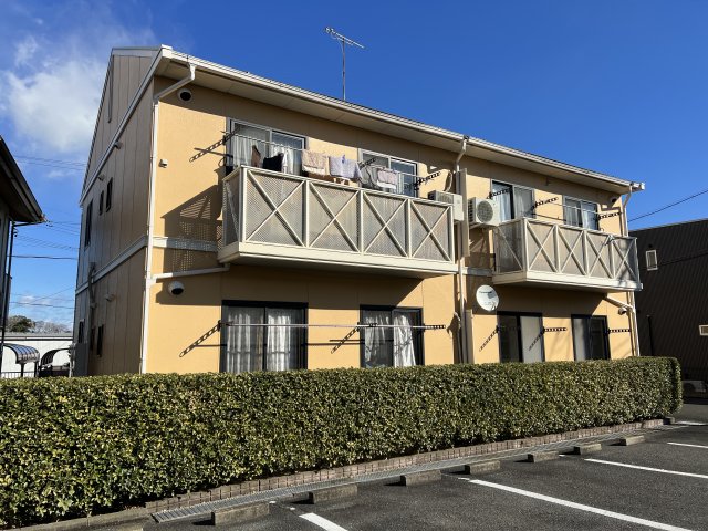 グリーンパークはやのA 201外観