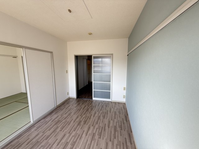 グリーンパークはやのB 202洋室