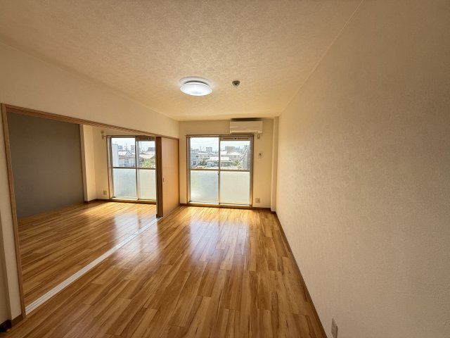 コーポ小野第３ 302居間・リビング