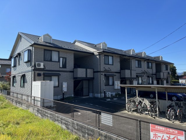 ミレニアムKN 105外観