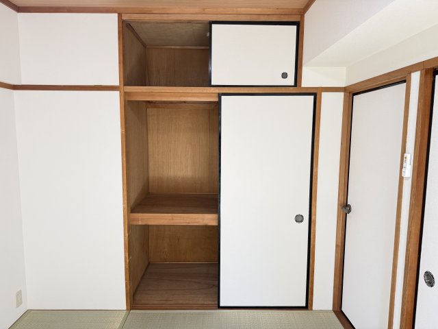 エステート上松 104収納