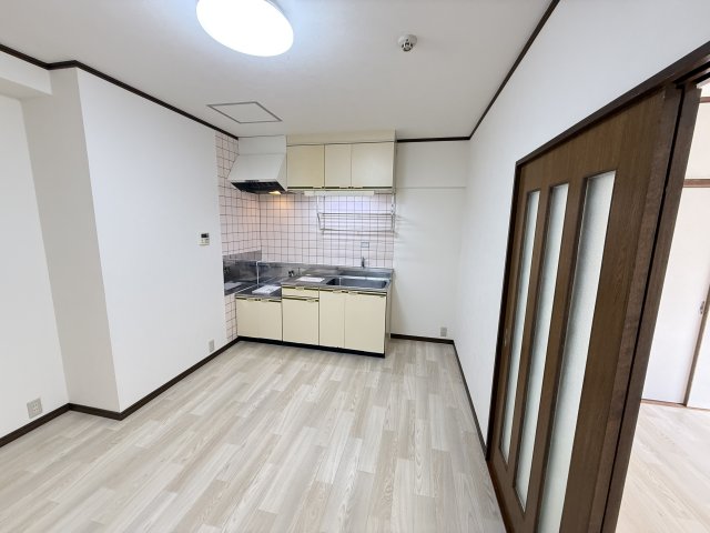 エステート上松 104内装