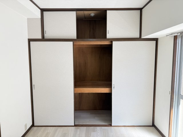 エステート上松 104収納