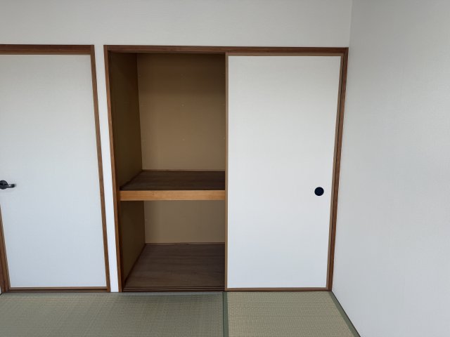 ディアコートツジ 401収納