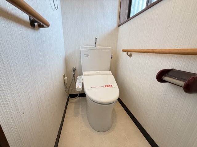 養老町江月貸家 1トイレ