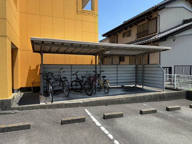 コーラスライン 201外観