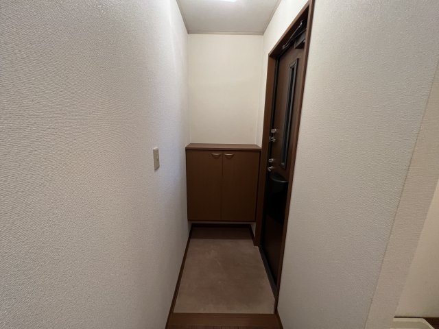 シェトワボヌールA 201玄関