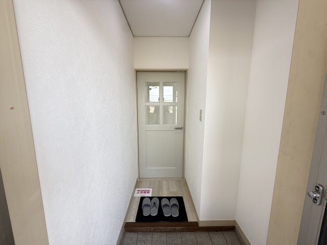 コンフォールＬ 202玄関
