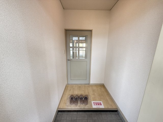 アメニティパークB 201玄関