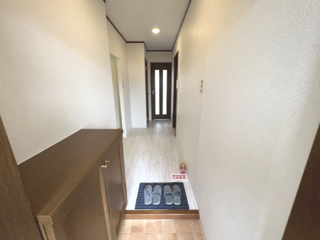 フレグランスモリカワＣ 203玄関