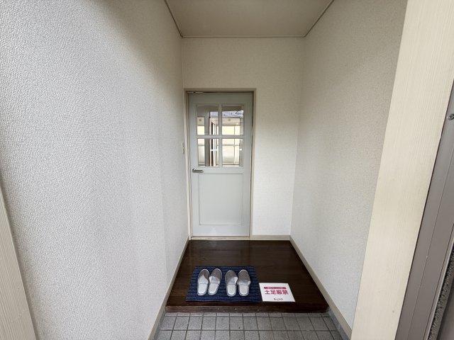 アメニティパークB 202玄関