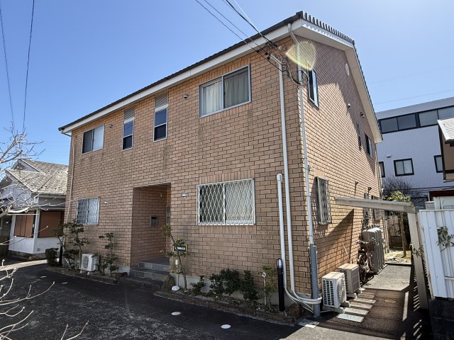 岡田826 102外観