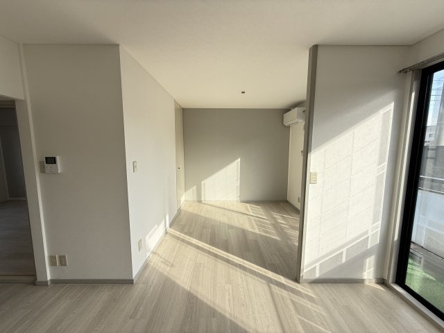 サンビレッジ築捨A 101内装