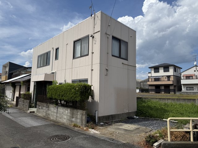 大垣市世安町貸家 1外観