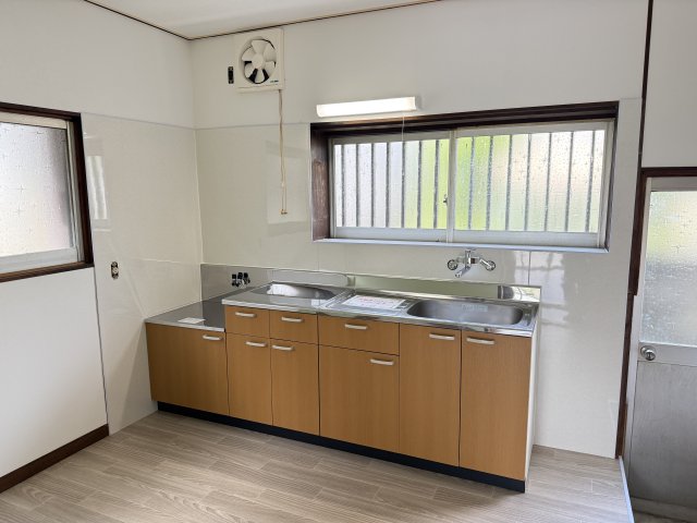 瑞穂市本田貸家 1キッチン