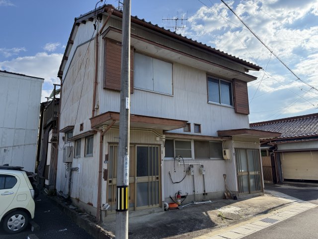 岐阜市近島貸家 東外観