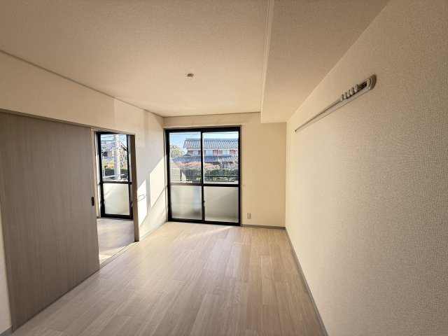 ウィンドワードA 201洋室