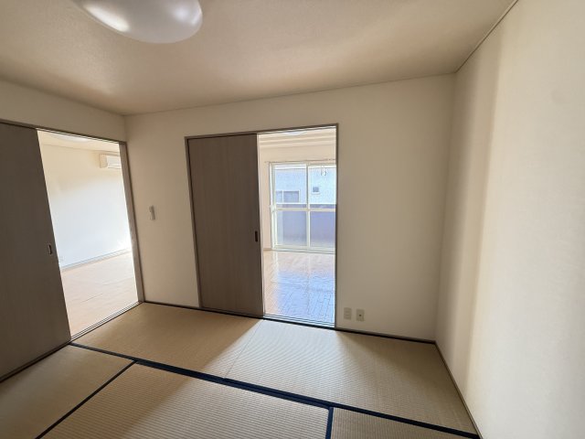 メイプルハウス 202和室