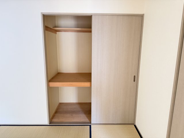 メイプルハウス 202収納