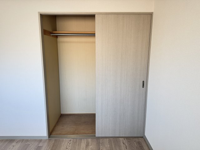 メイプルハウス 205収納