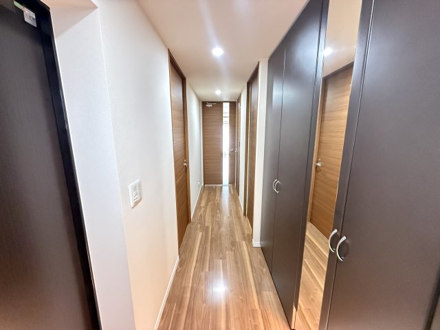 ローレルコート大垣高砂町 402玄関