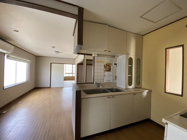 兵庫県洲本市上物部２丁目 201号室居間・リビング
