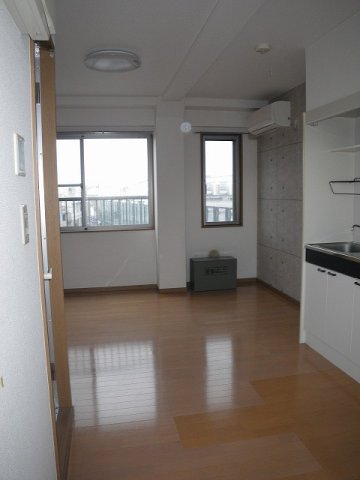 ヴェルドゥーラ祖師谷 402洋室