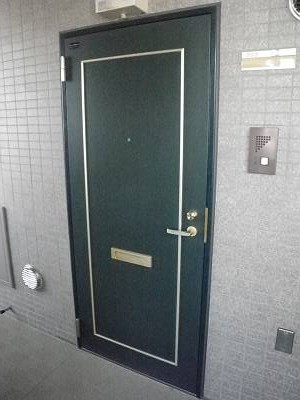 ファミーユグラン河野 303玄関