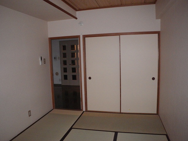 ファミーユグラン河野 303和室