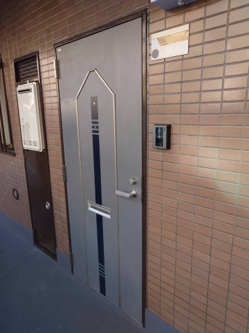 グレイスハイム 102玄関