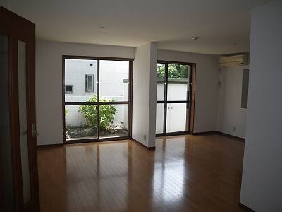 入間町２丁目戸建 1居間・リビング