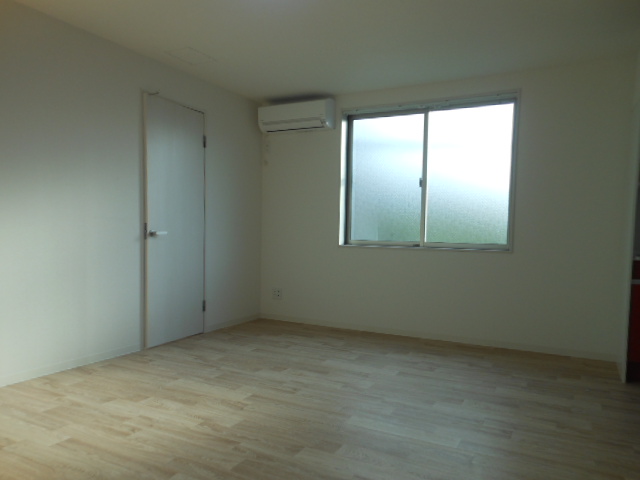 ボヌール大森東 201居間・リビング