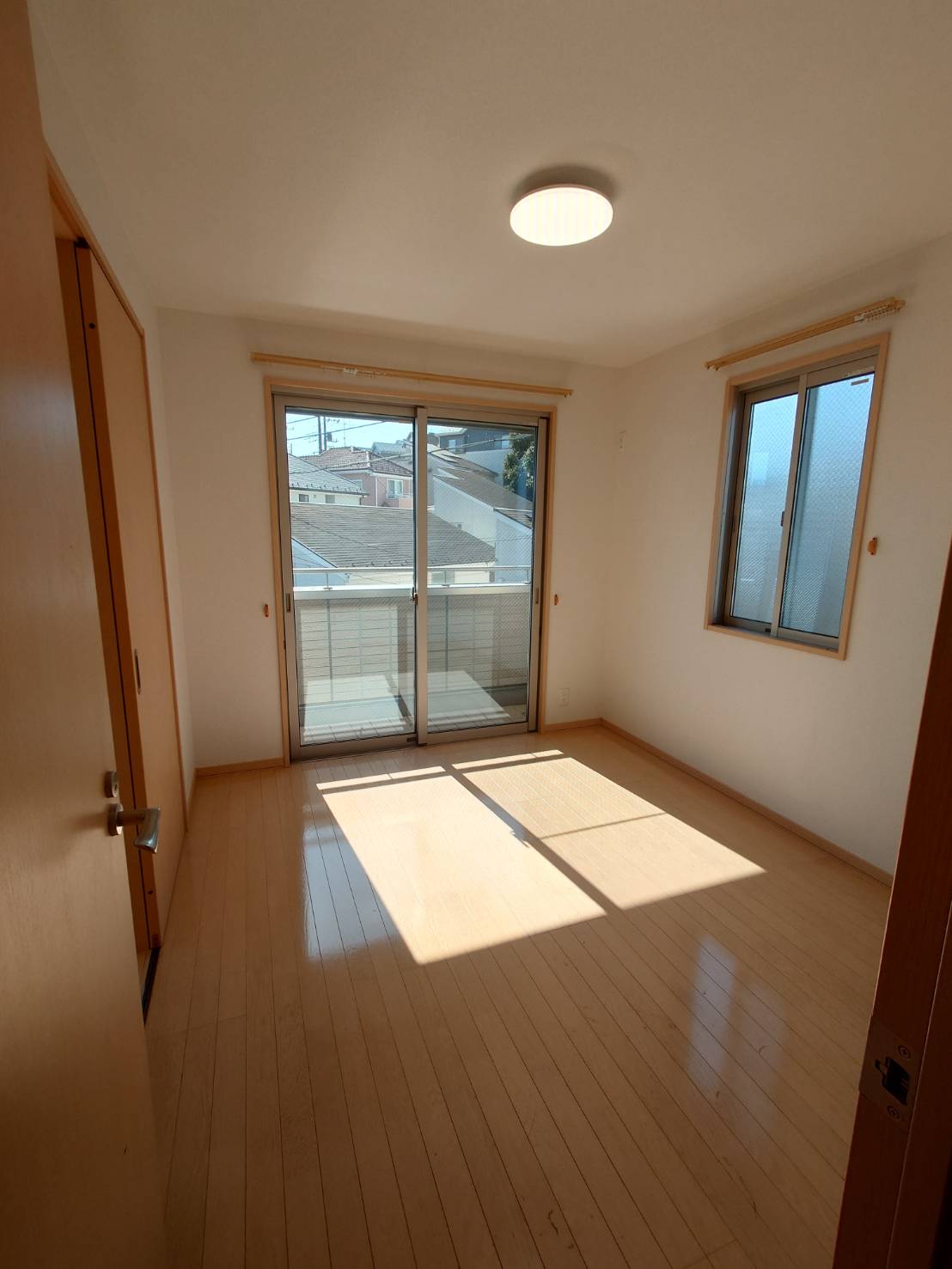 潮見台戸建 1号室洋室