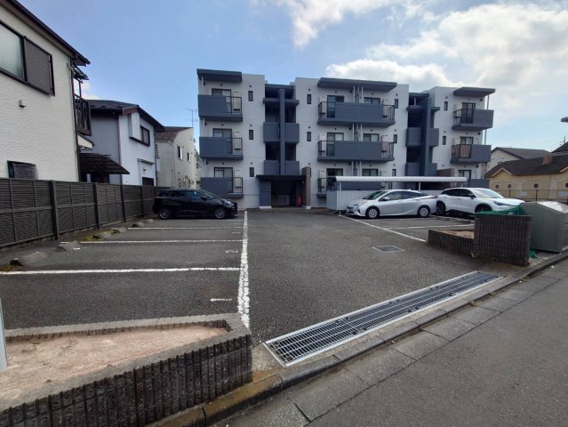 カサベルデ桜街道 103駐車場