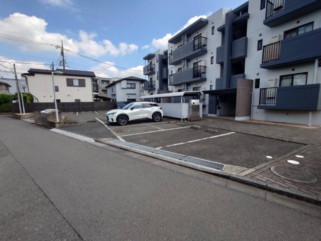 カサベルデ桜街道 103駐車場
