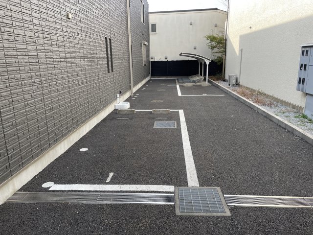 グランツ柿の木坂 2階駐車場
