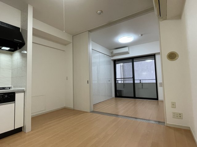 グレンパーク西麻布 B1階