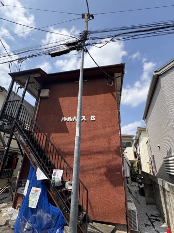 パールハウスB 2階外観