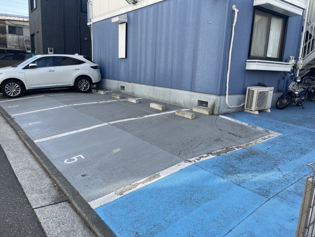 神奈川県横浜市鶴見区北寺尾１丁目駐車場
