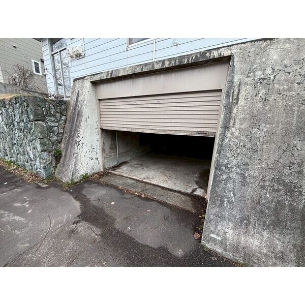 手稲区稲穂4-7　戸建庭