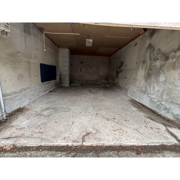手稲区稲穂4-7　戸建駐車場